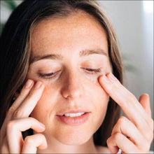 Cargar imagen en el visor de la galería, Sérum Contorno de Ojos y Labios – Acción Antiarrugas